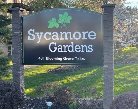 Sycamore Gardens in New Windsor, NY - Building Photo - Building Photo