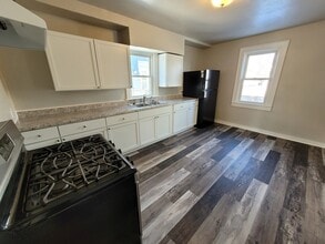 816 School Pl in Green Bay, WI - Foto de edificio - Building Photo