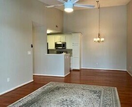 135 Dale Hollow Dr in Erlanger, KY - Building Photo - Building Photo