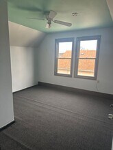220-222 Beardsley Street, 3rd floor in Bridgeport, CT - Foto de edificio - Building Photo