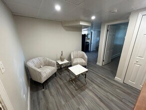 43 Madison St, Unit #B in Malden, MA - Foto de edificio - Building Photo