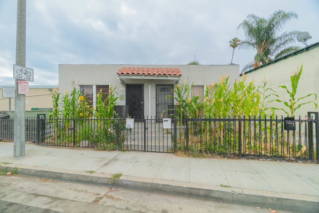 1466 Alamitos Ave in Long Beach, CA - Building Photo