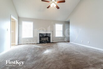 3240 Hilltop Cir in Gainesville, GA - Building Photo - Building Photo