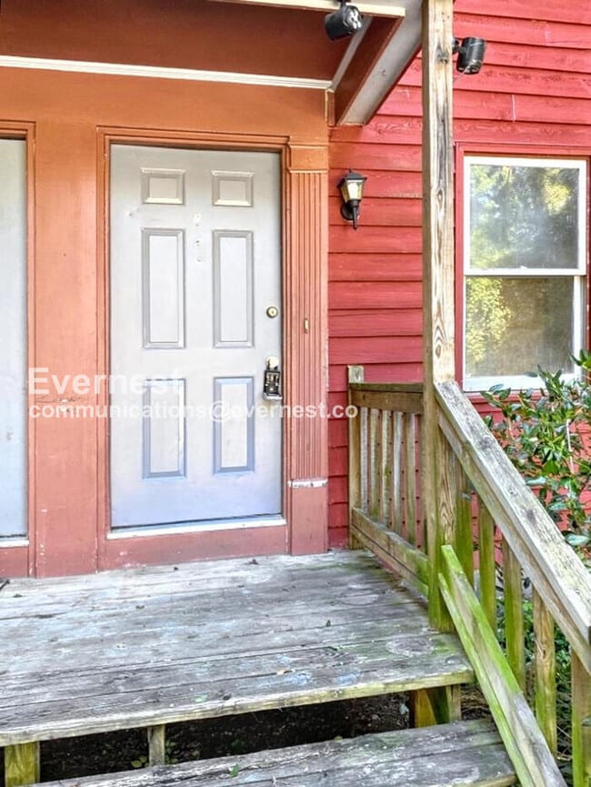 property at 532D Neck-O-Land Rd