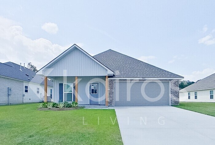 22851 Monterey Ave in Denham Springs, LA - Building Photo