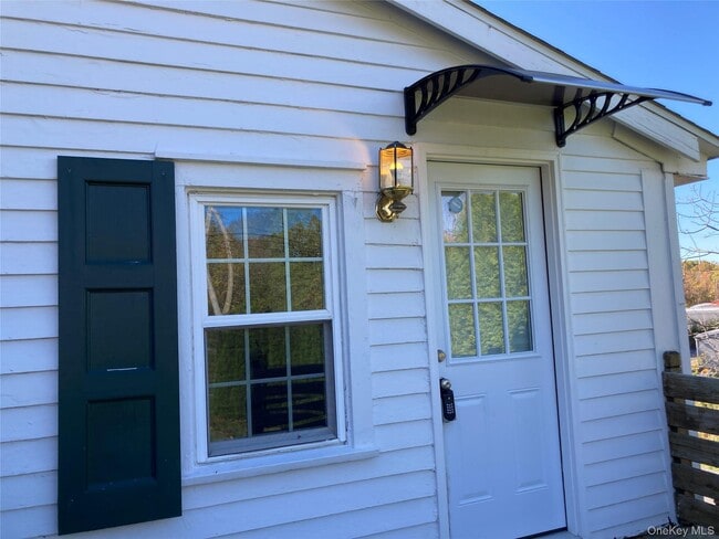 607 Bull Mill Rd in Chester, NY - Building Photo - Building Photo