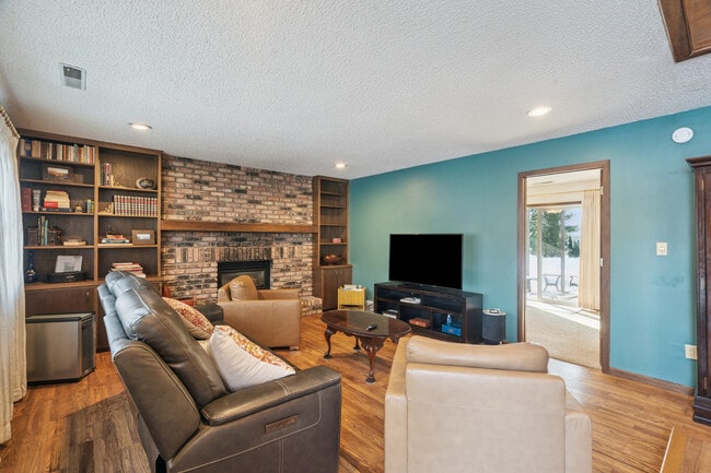 1245 Michelle Ct in Iowa City, IA - Building Photo - Building Photo