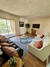 2913 Muriel St NE-Unit -Apt. 4 in Albuquerque, NM - Building Photo - Building Photo