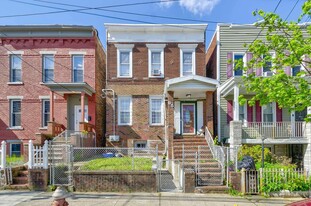 85 Woodlawn Ave in Jersey City, NJ - Building Photo