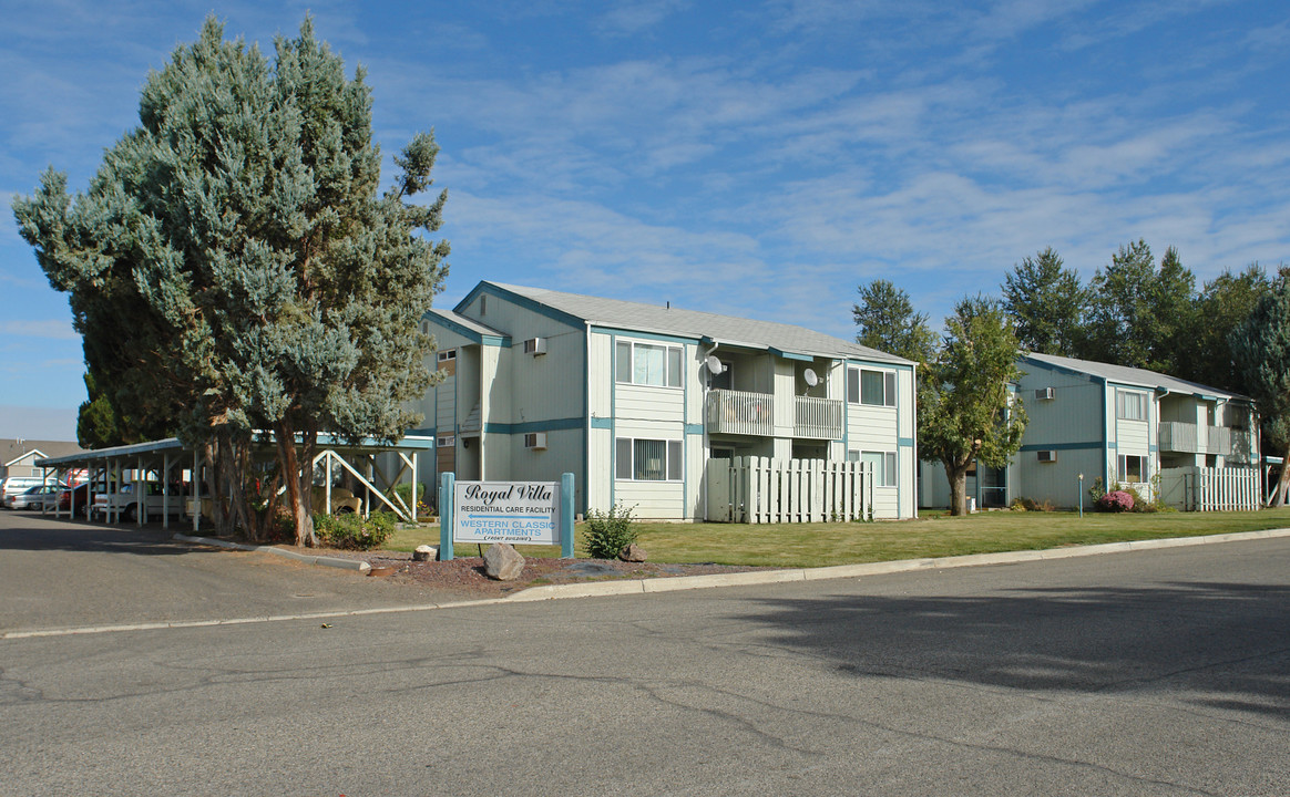 Western Classic Apartments in Payette, ID - Building Photo