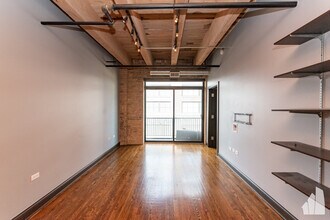 106 N Aberdeen St in Chicago, IL - Building Photo - Building Photo
