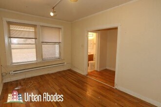 515 W Melrose St, Unit A05C in Chicago, IL - Building Photo - Building Photo