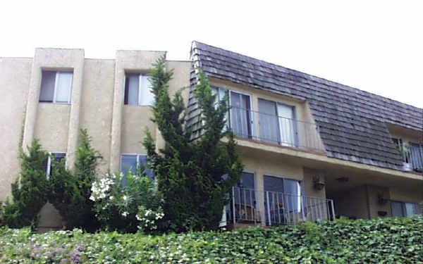 3223 Bennett Dr in Los Angeles, CA - Building Photo