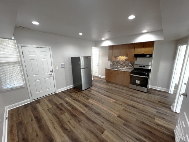 8617 S Ashland Ave in Chicago, IL - Foto de edificio - Building Photo