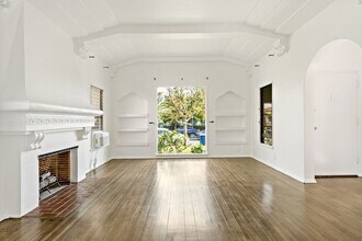 1773 S Garth Ave in Los Angeles, CA - Building Photo - Building Photo