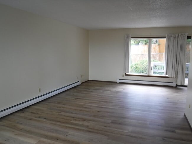 2213 E Foothills Dr in Missoula, MT - Building Photo - Building Photo