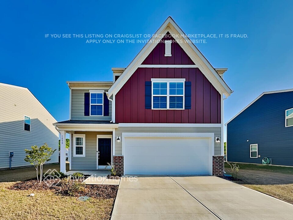 1098 Winthrop Star Ln in Denver, NC - Building Photo