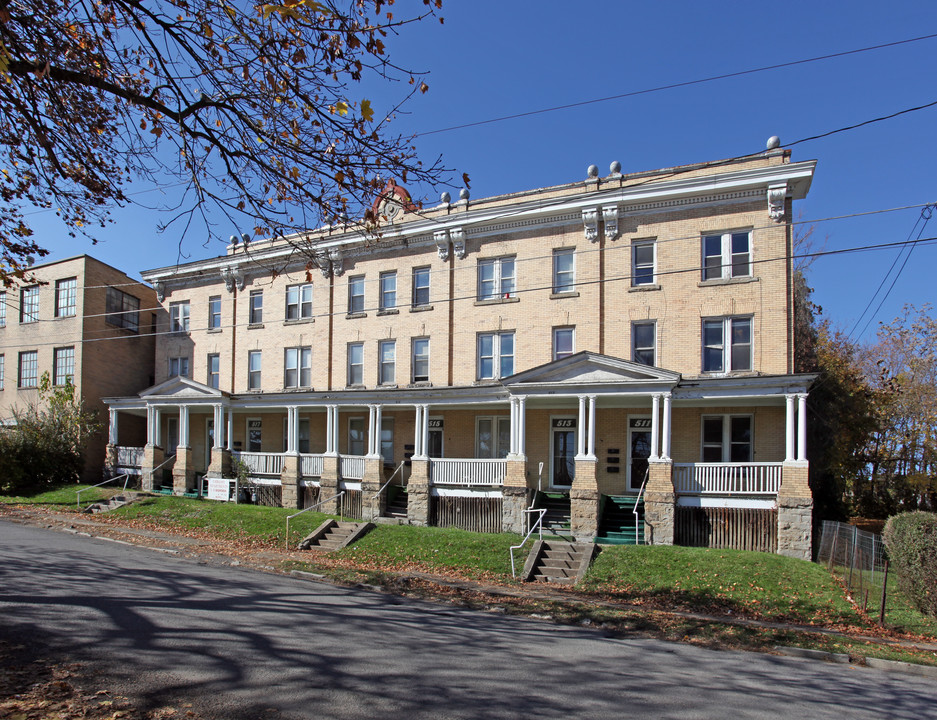 511-519 Gaston Ave in Fairmont, WV - Foto de edificio