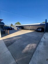 10522 S Inglewood Ave in Inglewood, CA - Building Photo - Building Photo