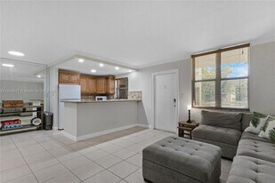 2300 NE 10th St in Pompano Beach, FL - Building Photo