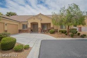 4935 N Moncada Way in Las Vegas, NV - Building Photo