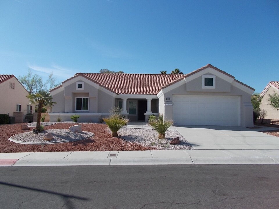 8513 Glenmore Dr in Las Vegas, NV - Foto de edificio