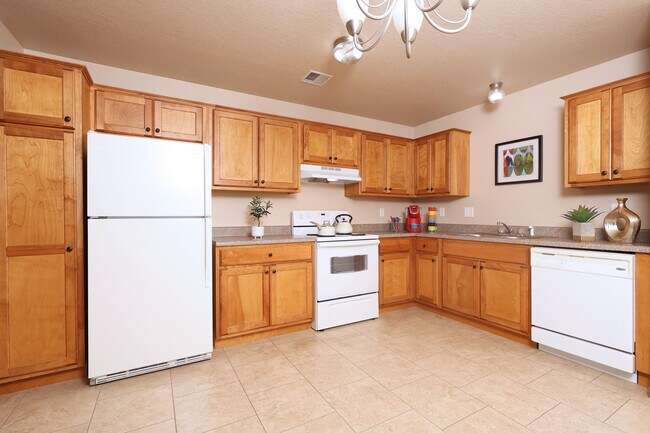 Stone Pointe Apartments in Manhattan, KS - Foto de edificio - Building Photo