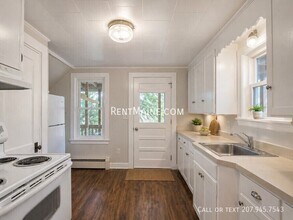 64 Elm St in Auburn, ME - Building Photo - Building Photo