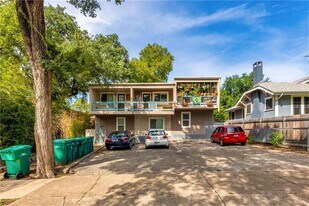 1106 W 22nd St in Austin, TX - Building Photo