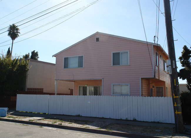 1447 Humboldt Ave in San Pablo, CA - Building Photo - Building Photo