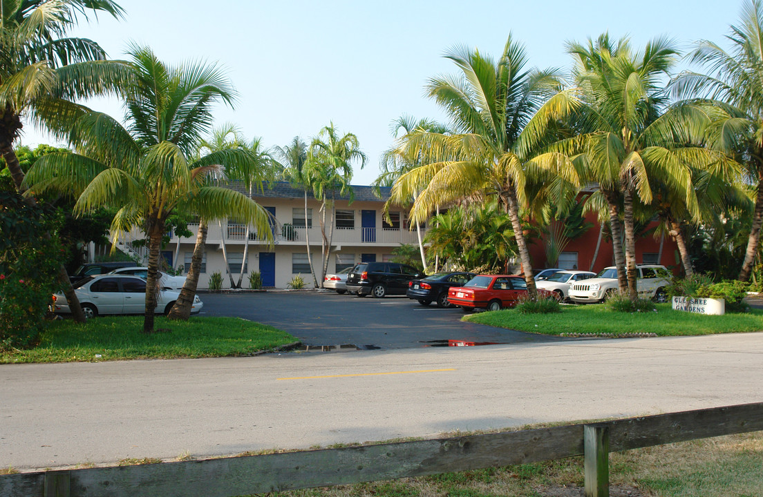 100 SW 9th St in Fort Lauderdale, FL - Building Photo