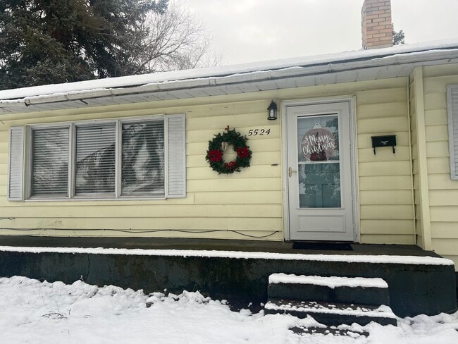 property at 5524 N Audubon St