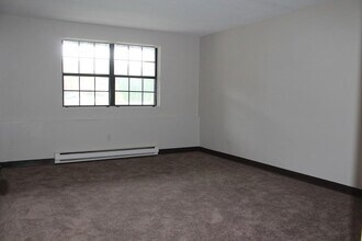 14 Mayberry Dr in Westborough, MA - Building Photo - Building Photo