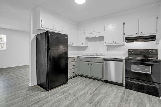 property at 103 E Terrace Dr