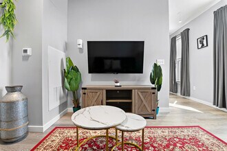 95 Broadway-SI ID1240376P, Unit SI ID1240376P in Everett, MA - Building Photo - Building Photo