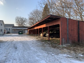 205 E Maple St in Hartville, OH - Building Photo - Other