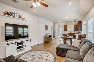 6049 Urbano Bnd in Round Rock, TX - Building Photo - Building Photo