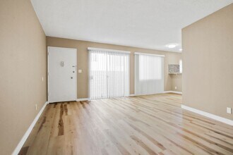 1234 Wellesley Ave in Los Angeles, CA - Building Photo - Building Photo