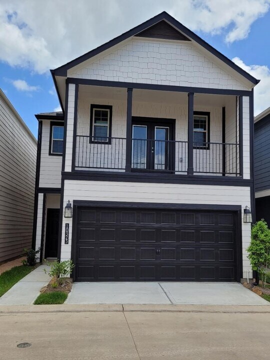 10323 Harmon Smith Dr. in Houston, TX - Foto de edificio
