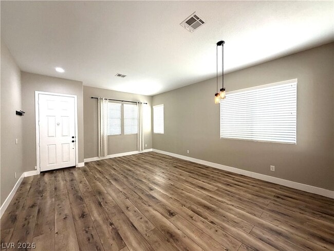 7919 Quiet Canyon St in Las Vegas, NV - Building Photo - Building Photo