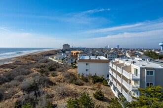 340 7th St S in Brigantine, NJ - Foto de edificio - Building Photo