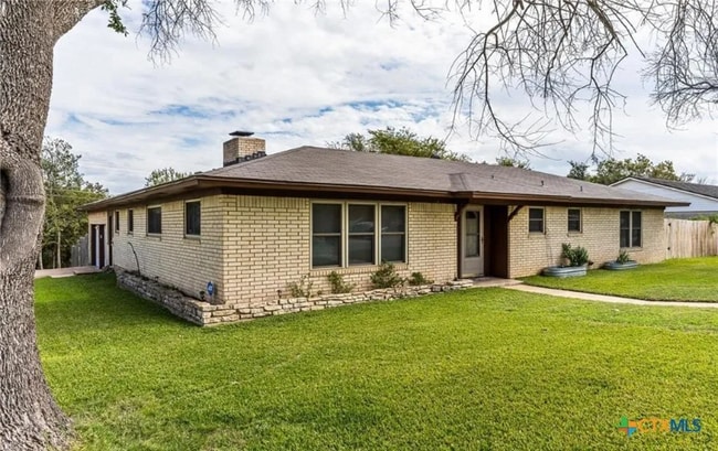 613 Cedar Dr in Copperas Cove, TX - Foto de edificio - Building Photo