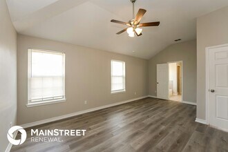 1906 Uhl Rd in Glenn Heights, TX - Building Photo - Building Photo