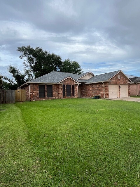 property at 7222 Greenwood Point Dr