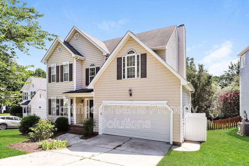 8 Millpath Ln in Greensboro, NC - Building Photo