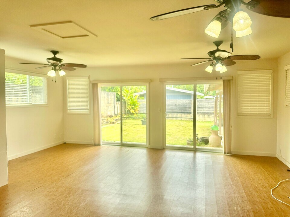 550 Uluhala St in Kailua, HI - Building Photo