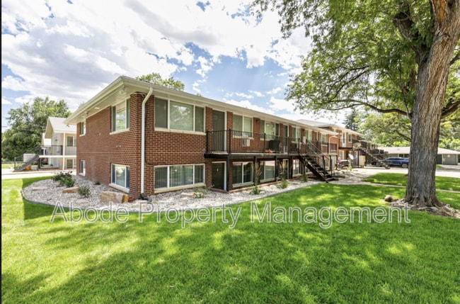 property at 434 W 10th St