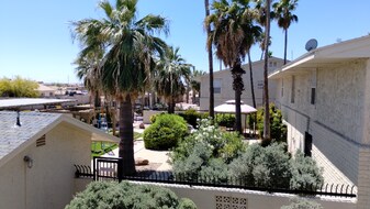 15551 Sunland Gin Rd in Arizona City, AZ - Building Photo