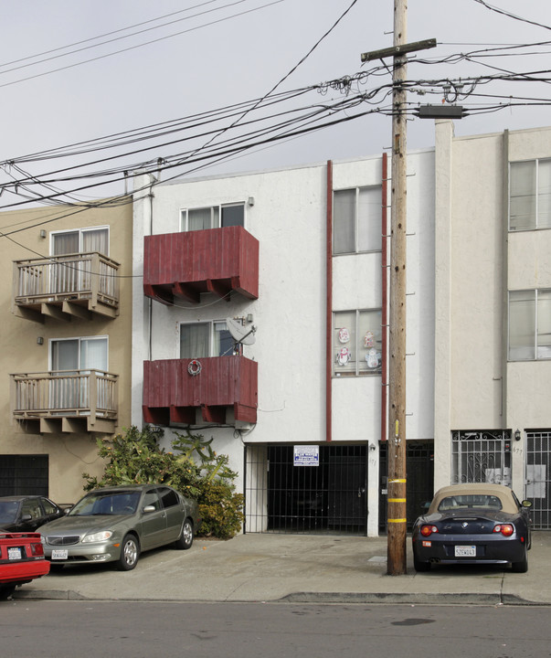 671 Linden St in Daly City, CA - Building Photo