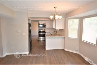 10994 Ash Pl in Thornton, CO - Foto de edificio - Building Photo